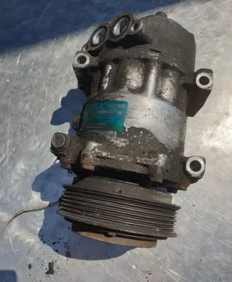 Renault Espace III Air conditioning (A/C) compressor (pump) 7700859676