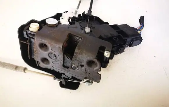 Volvo XC60 Rear door lock 30799324