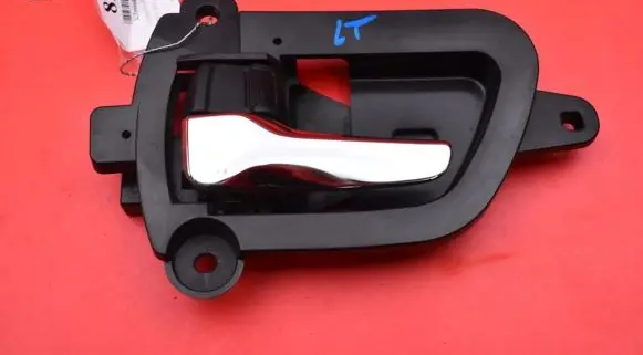 Mitsubishi Outlander Front door interior handle MN105359