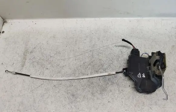 Audi A6 S6 C5 4B Front door lock