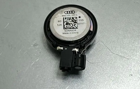 Audi Q3 8U Front door high frequency speaker 8X0035399C