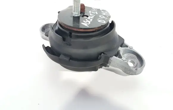 Engine mount bracket