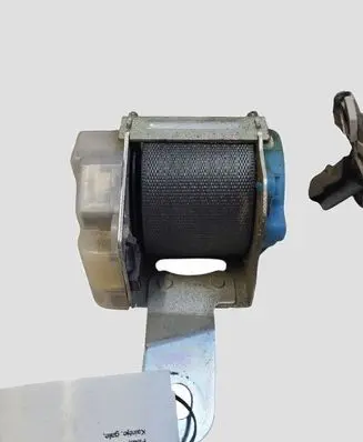 KIA Carens II Third row seat belt 8981020