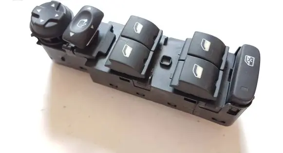 Citroen C4 II Electric window control switch 96657050ZD 30170381