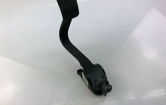 Peugeot 308 Accelerator throttle pedal 9671416880 F2874