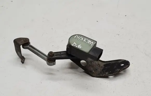 Rear air suspension level height sensor