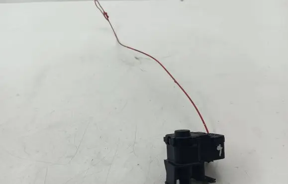 Fuel tank cap lock motor