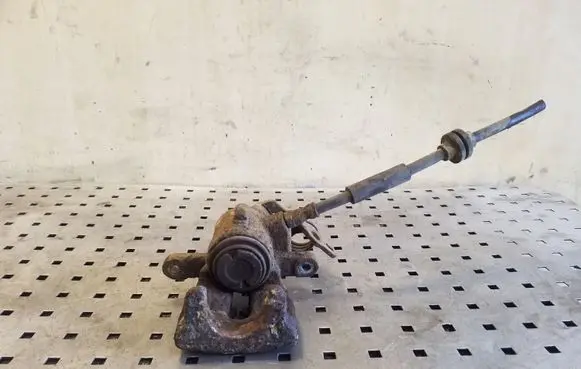 Ford Kuga I Rear brake caliper
