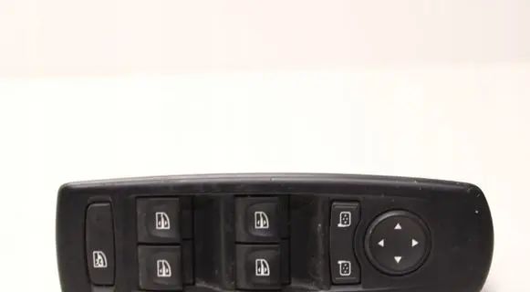 Renault Megane III Window control relay 