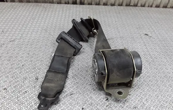 Ford C-MAX I Middle seatbelt (rear) 
