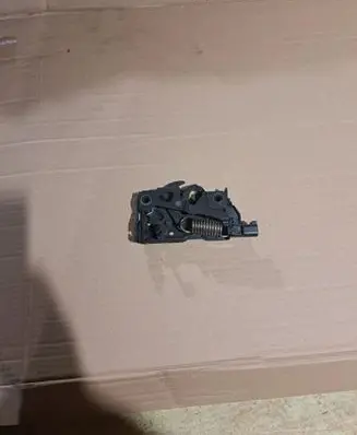 Ford Focus Engine bonnet/hood lock/catch JX7A16700AE