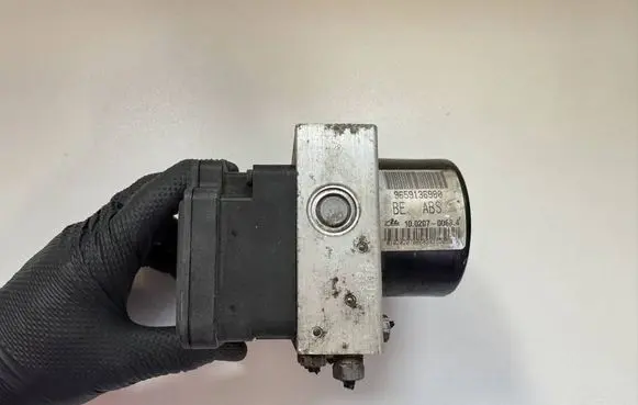Peugeot 206+ ABS Pump 9659136980 10.0970-1128.3