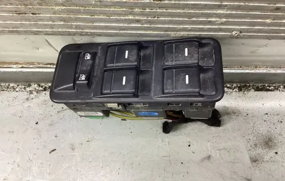 Land Rover Range Rover Sport L320 Electric window control switch 0703131 YUD501550PV