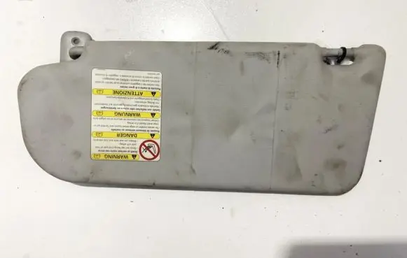 Sun visor