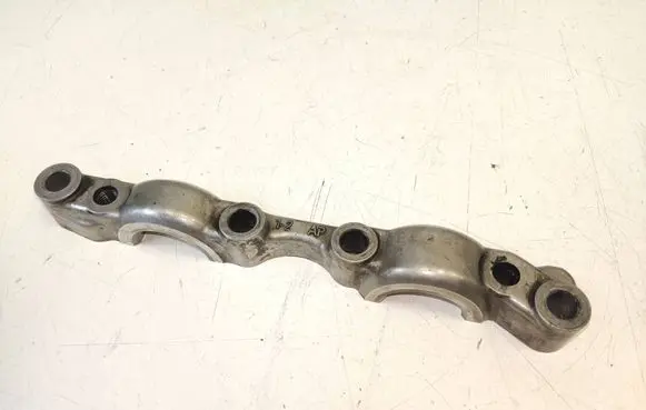Toyota Corolla Verso AR10 Camshaft holder 