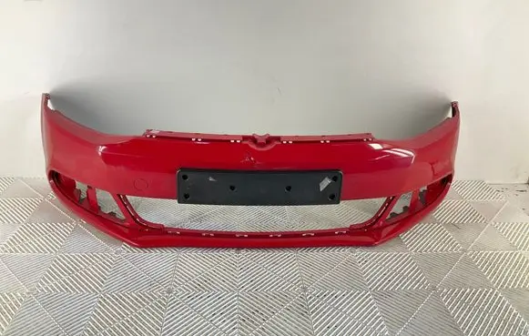 Volkswagen Jetta VI Front bumper 5C6807221B