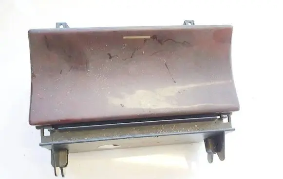 Mercedes-Benz E W210 Car ashtray 2108100530