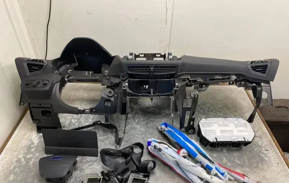 Ford Kuga II Dashboard 