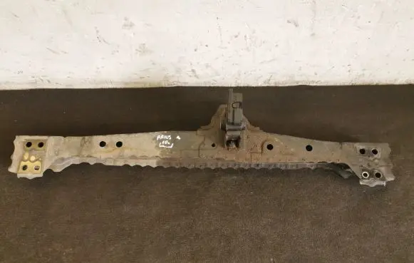 Toyota Prius (XW30) Front subframe
