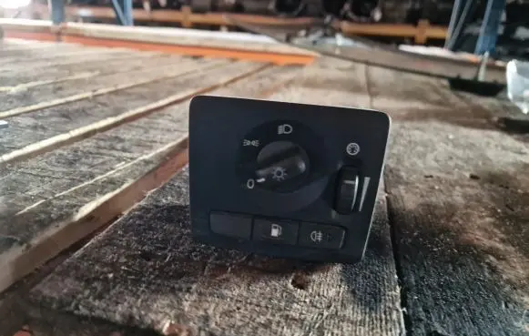Volvo S40 Light switch