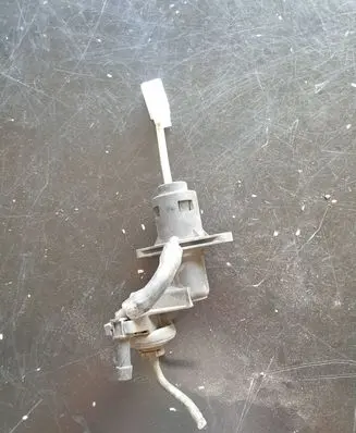 Audi A4 S4 B6 8E 8H Clutch master cylinder 8E2721401N