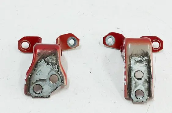 Suzuki SX4 S-Cross Front door hinge set 