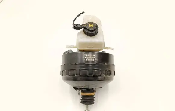 BMW X1 E84 Brake booster 6785646