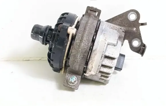 Mercedes-Benz C W205 Electric auxiliary coolant/water pump A0005002300