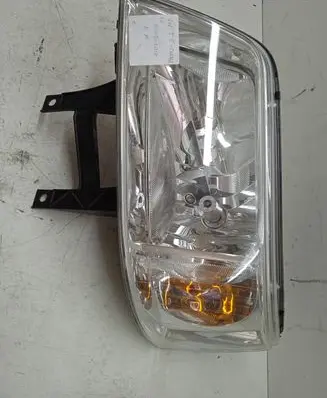 Volkswagen Transporter - Caravelle T5 Headlight/headlamp 7H1941015S