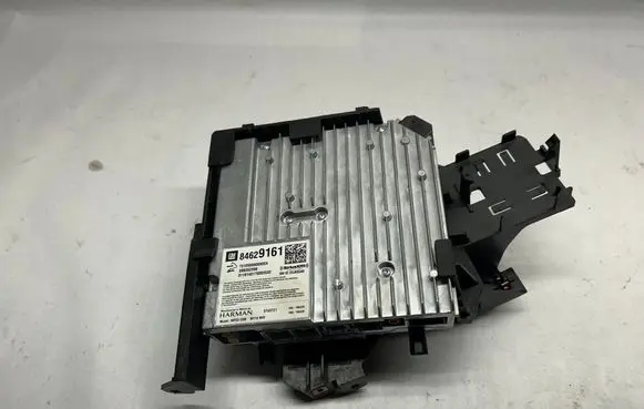Chevrolet Camaro HiFi Audio sound control unit 84629161