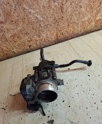 Volkswagen Jetta V Throttle valve 03C133062D 28081436