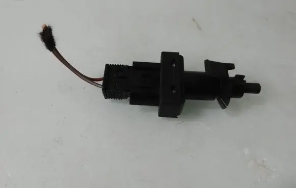 Mercedes-Benz B W245 Clutch pedal sensor A0065451014