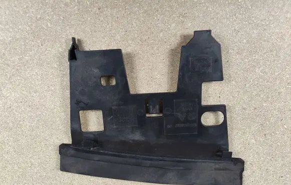 Peugeot 3008 I Other engine bay part 9670222980