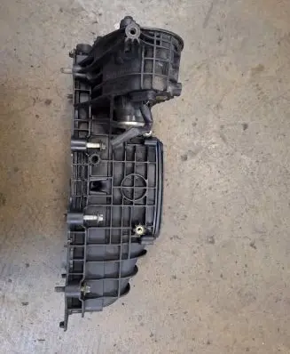 Mercedes-Benz E W212 Intake manifold A6510900037 6510900037 6510900037PART