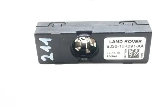 Jaguar F-Type Aerial antenna amplifier BJ3218K891AA