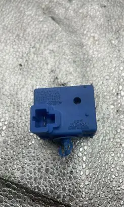 Lexus IS 220D-250-350 Horn buzzer relay 0689004430 8665250810