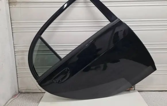 Mitsubishi i-MiEV Rear door