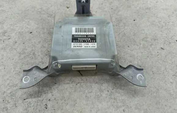 Toyota Prius (NHW20) Gearbox control unit/module 8953547020