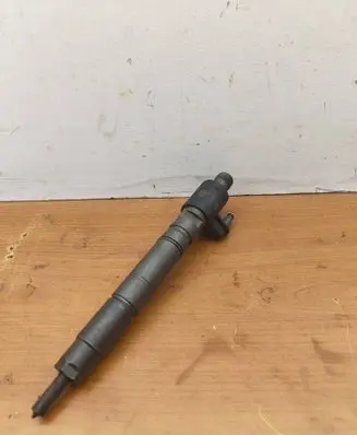 Jaguar XF X250 Fuel injector 9X2Q9K546DC