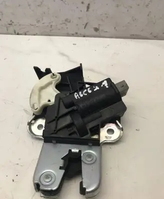 Audi A6 S6 C6 4F Tailgate/trunk/boot lock/catch/latch 4F5827505D