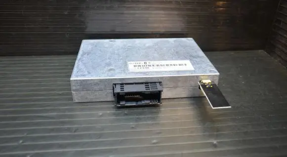 Audi A4 S4 B8 8K Bluetooth control unit module 8T0862335A