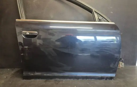 Audi A6 S6 C6 4F Front door