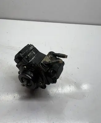 Mercedes-Benz A W168 Fuel injection high pressure pump 0445010008 A6110700501