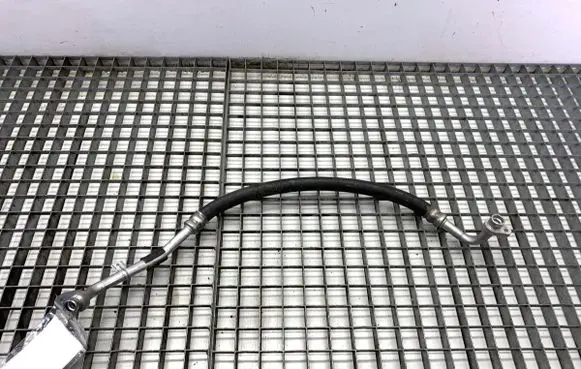Renault Captur II Air conditioning (A/C) pipe/hose 924540725R