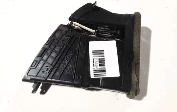KIA Ceed Dash center air vent grill