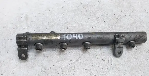 Mercedes-Benz E W212 Fuel main line pipe A6420702905 A6420702905001