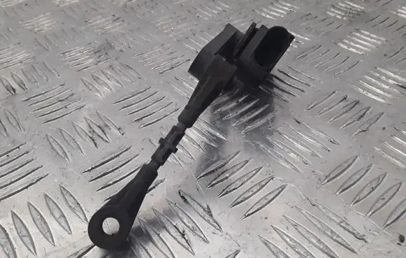 Sensor