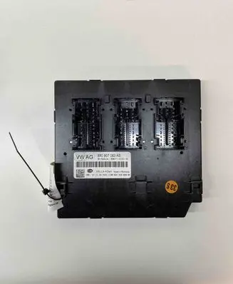 Audi Q3 8U Central body control module 8X0907063AB