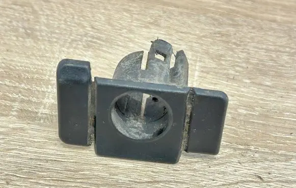 Audi A8 S8 D3 4E Front parking sensor holder (PDC) 4E0919257A