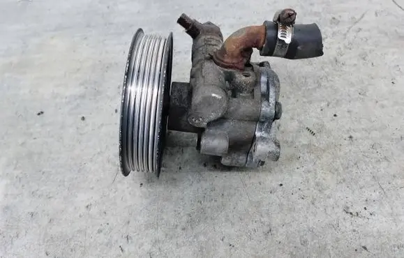 Ford Galaxy Power steering pump 